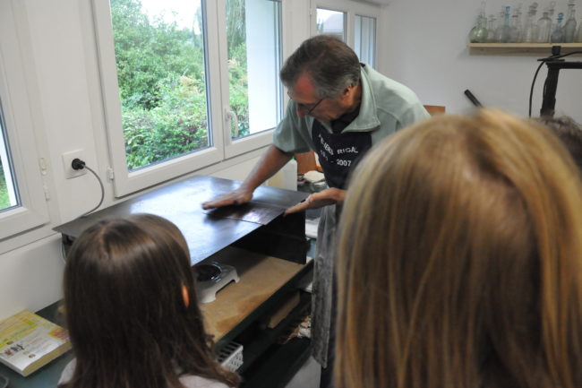 Démonstration de l'encrage d'une plaque