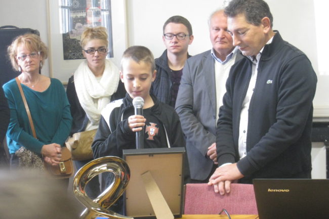 Lecture du poème "le bouvreuil et la feuille"