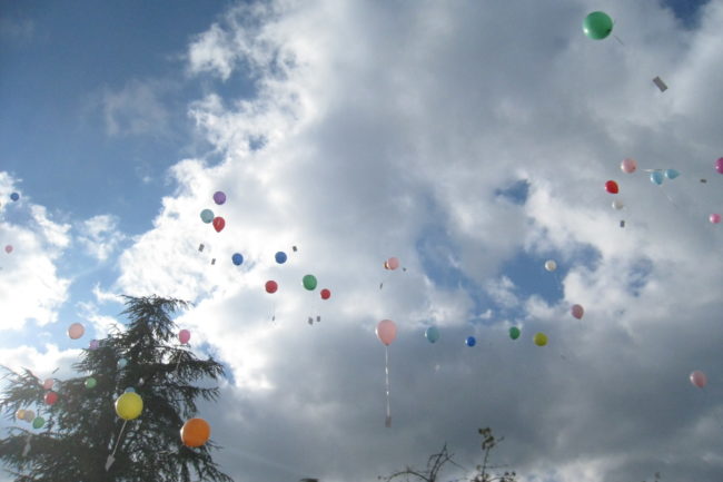 Le lâcher de ballons conclut la fête