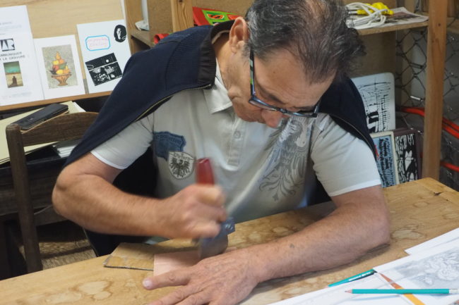 Serge berce sa manière noire