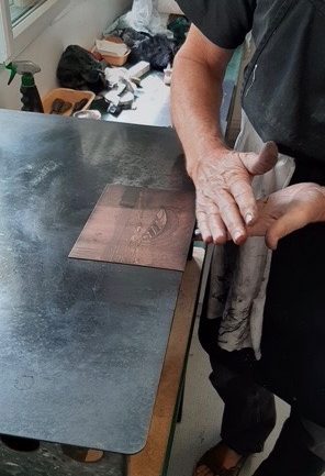 Essuyage de la plaque-2